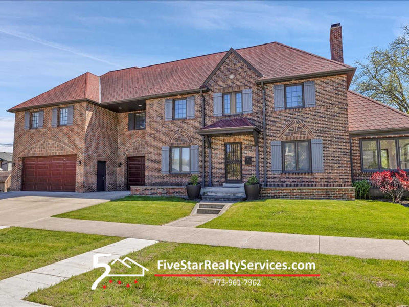 5 Bed 5 1/2 Bath  |  7439 W Lunt  |   Edison Park