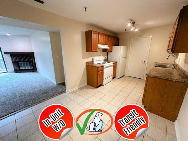 2 Bed 2 Bath  |  1330-D Brook St.  | St. Charles