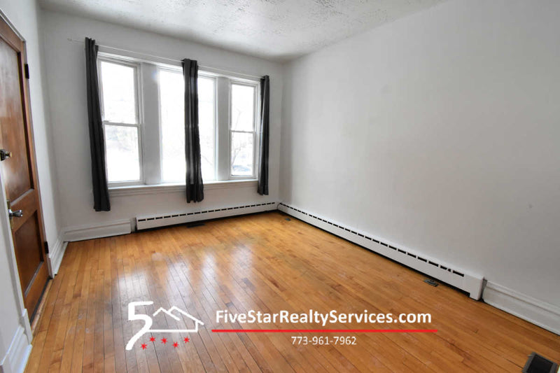 2 Bed 1 Bath  |  4521-1F N Claremnont  |  Lincoln Square