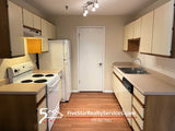 2 Bed 2 BAth  |  1360 Brook #E  |  St. Charles