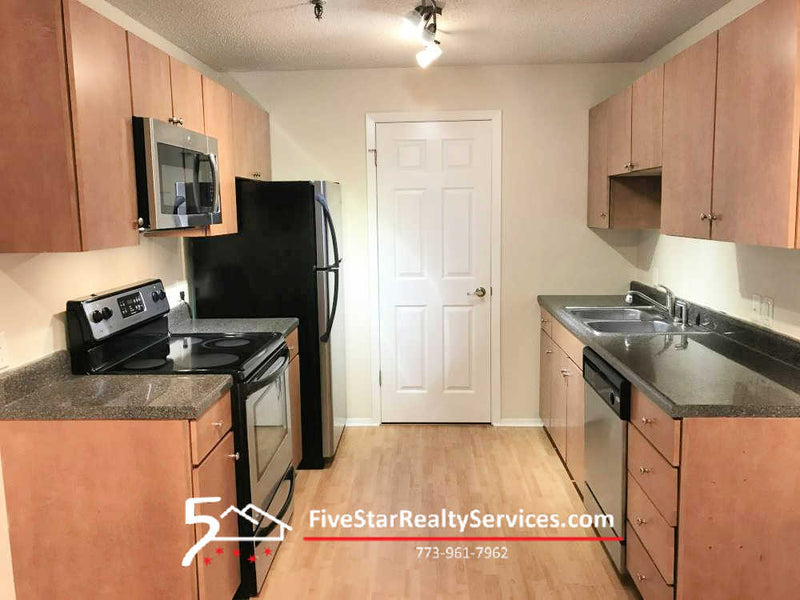 2 Bed 2 Bath  |  1350-K Brook St  |  St. Charles