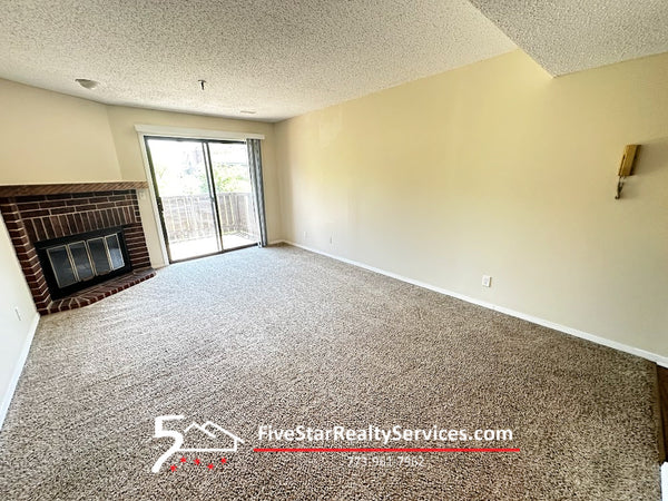 2 Bed 2 Bath |  1330-J Brook St.  |  St. Charles