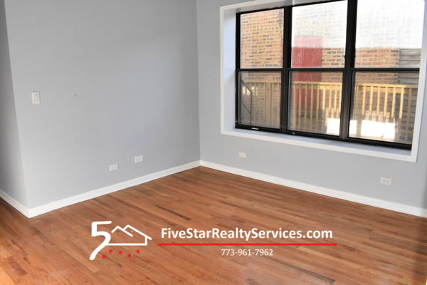2 Bed 1 Bath  |  4614-202 N Kedzie Ave  |  Albany Park