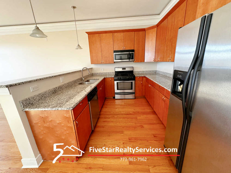 2 Bed 2 Bath  |  4518-4C N Kedzie  |  Albany Park