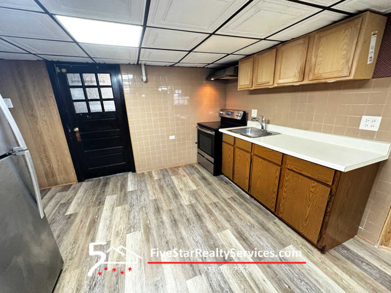 1 Bed 1 Bath  |  2738-GDN W Winnemac  |  Lincoln Square
