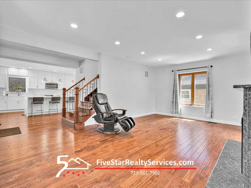 5 Bed 5 1/2 Bath  |  7439 W Lunt  |   Edison Park