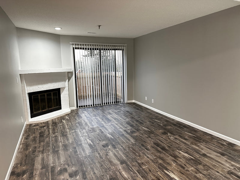 2 Bed 2 Bath  |  1340-J Brook St  |  St. Charles IL