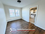 2 Bed 1 Bath  |  4900 Greenwood #2W  |  Skokie