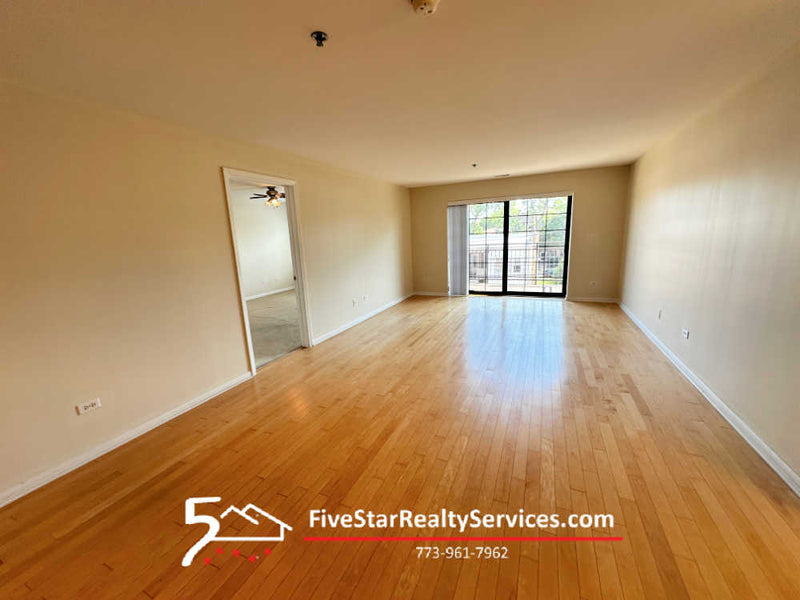 2 Bed 2 Bath  |  8255-303 Skokie Blvd  |  Skokie