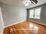 1 Bed 1 Bath  |  4010 N Bernard #8  |  Irving Park