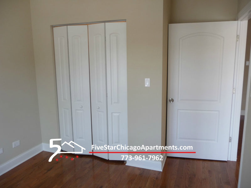 1 Bed 1 Bath  |  3705-102 N Kedzie  |  Irving Park