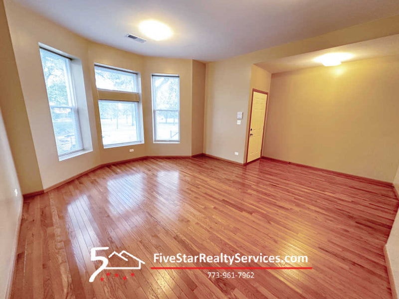 3 Bed 2 Bath  |  639 W Garfield #2  |  Engelwood