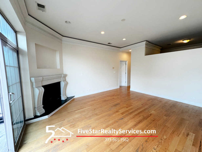 2 Bed 2 Bath  |  4518-2E N Kedzie  |  Albany Park