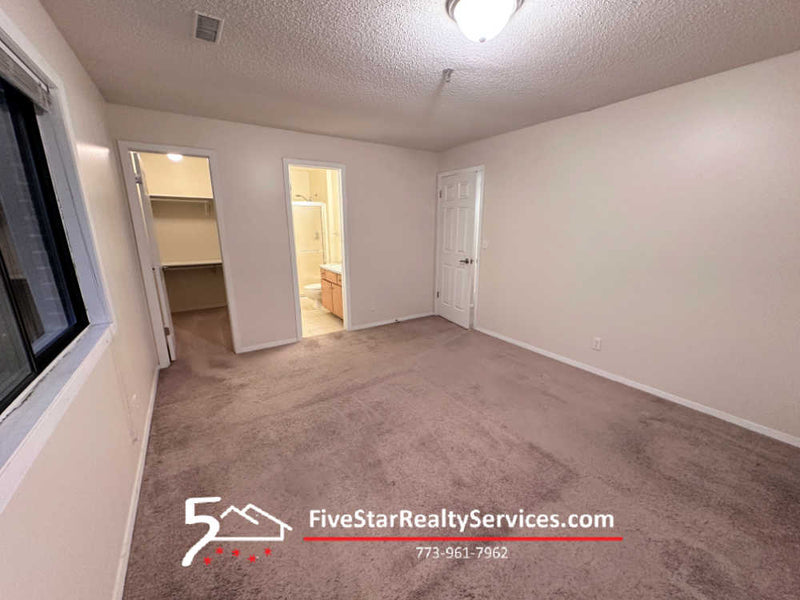 2 Bed 2 Bath  |  1350-J Brook St  |  St. Charles