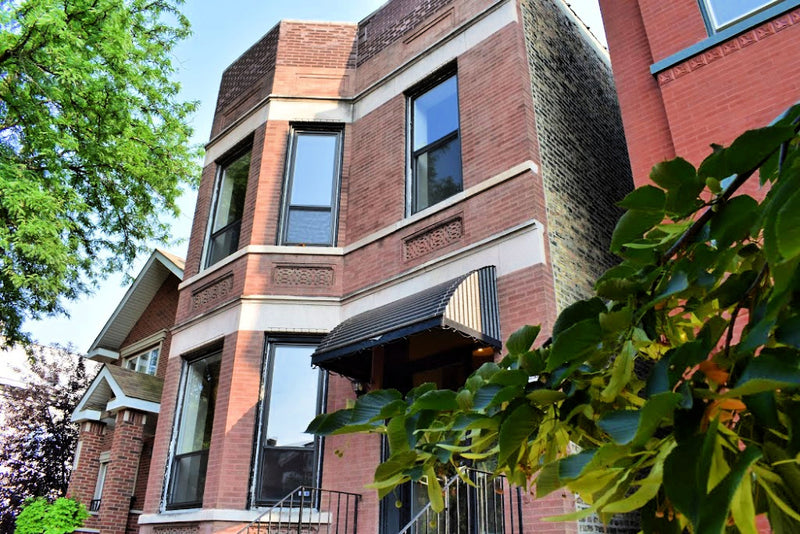 3 Bed 2 Bath  |  1803 W Superior #GDN  |  West Town