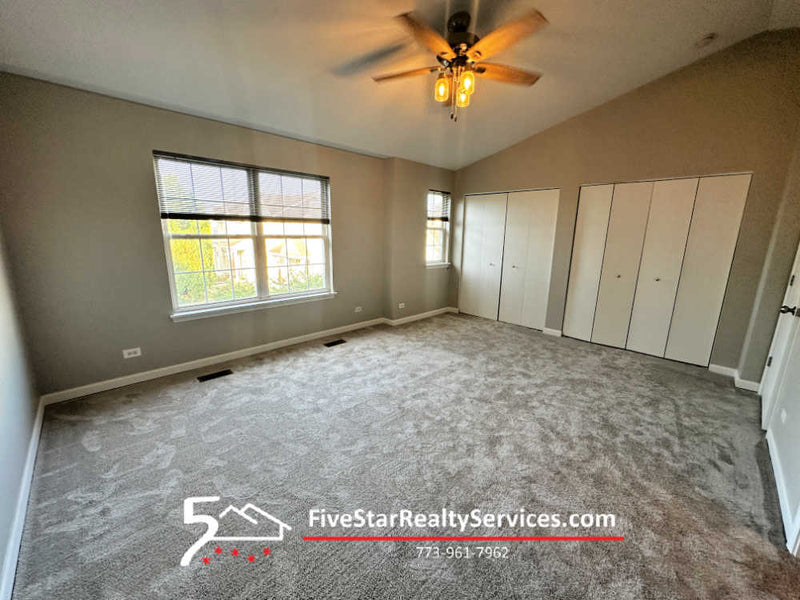 3 Bed 2.5 Bath + BONUS Rm  |  924 Clover Ln  |  Pingree Grove
