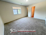 2 Bed 2 BAth  |  1360 Brook #E  |  St. Charles