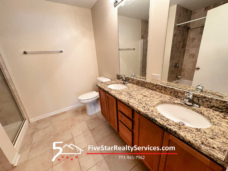 2 Bed 2 Bath  |  8255-303 Skokie Blvd  |  Skokie