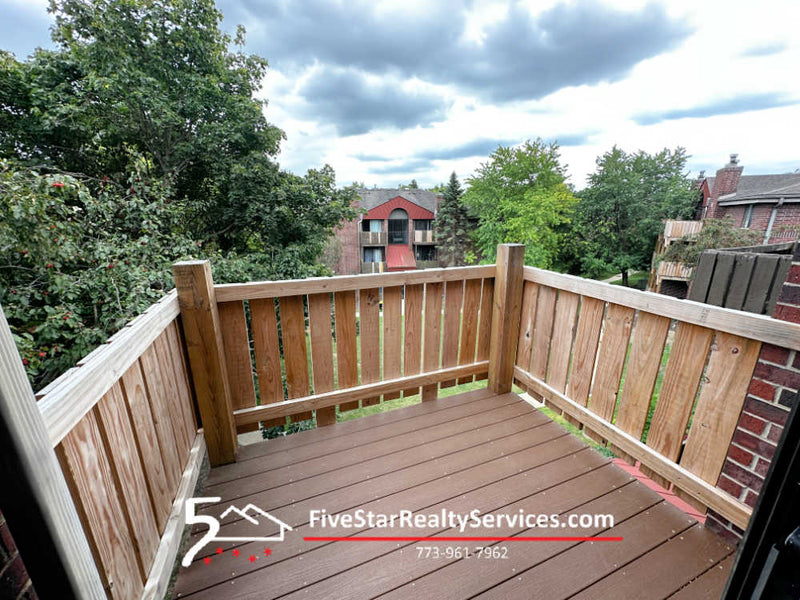 2 Bed 2 Bath  |  1350-L Brook St  |  St. Charles