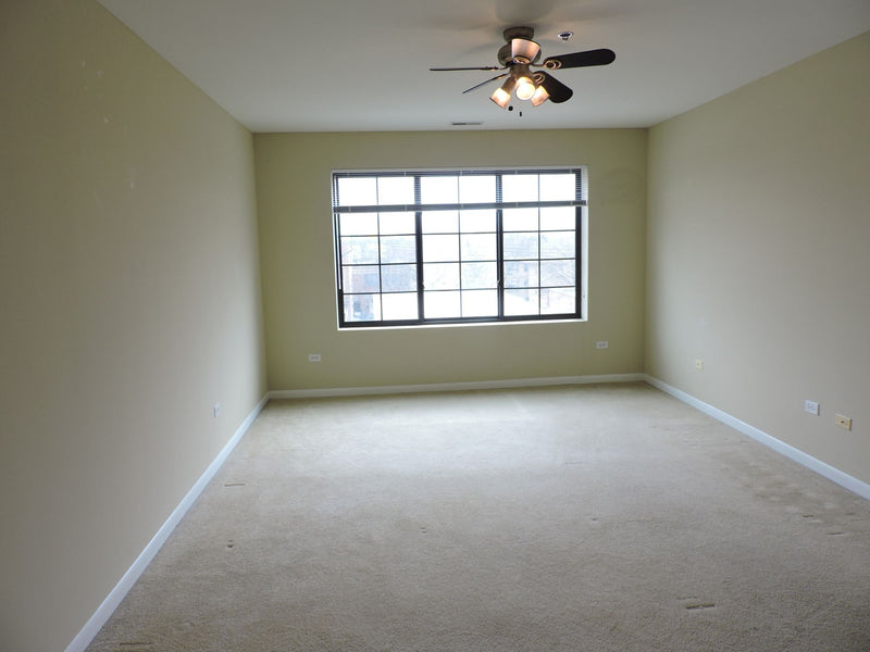 2 Bed 2 Bath  |  8255-404 Skokie Blvd  |   Skokie
