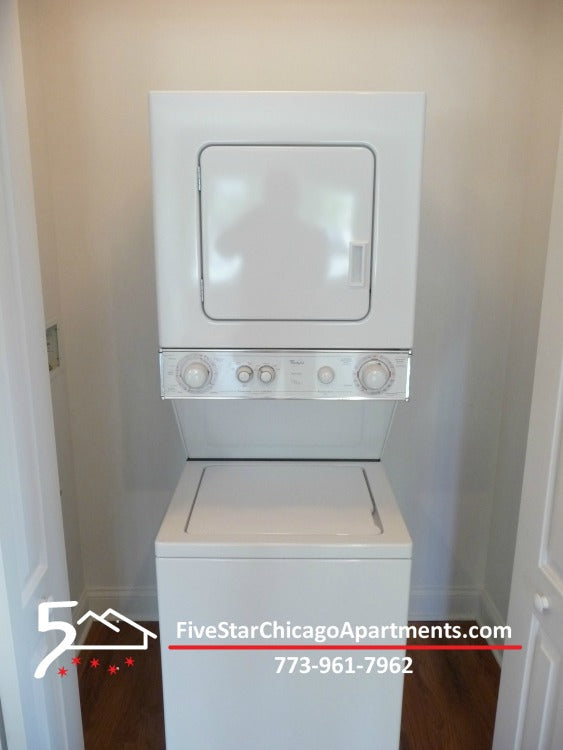 1 Bed 1 Bath  |  3705-102 N Kedzie  |  Irving Park