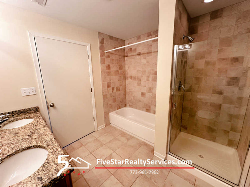 2 Bed 2 Bath  |  8255-303 Skokie Blvd  |  Skokie