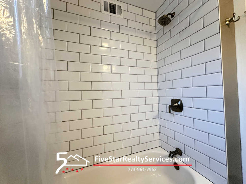 2 Bed 1 Bath  |  5338 N Nashville #1  |  Union Ridge