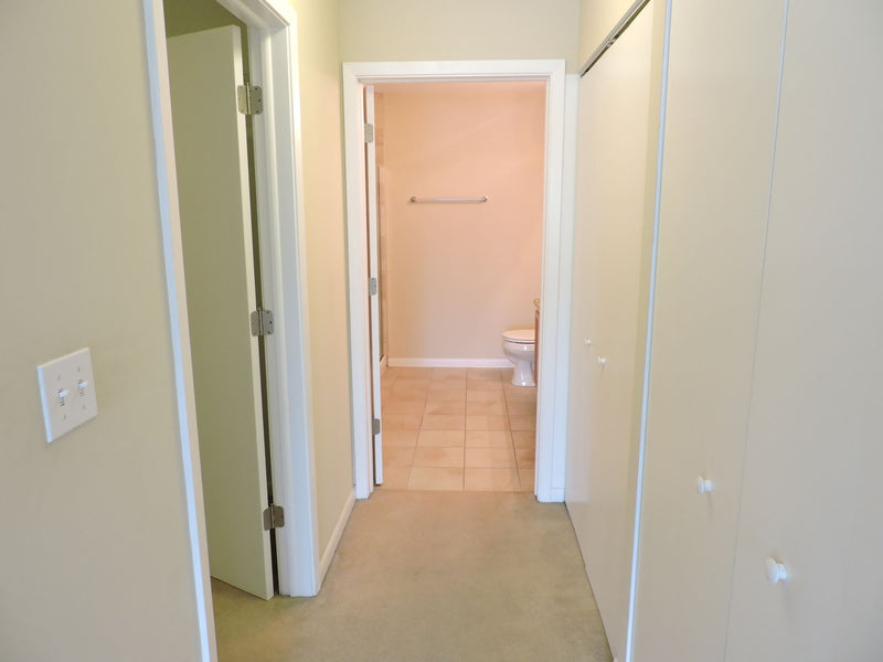 2 Bed 2 Bath  |  8255-404 Skokie Blvd  |   Skokie