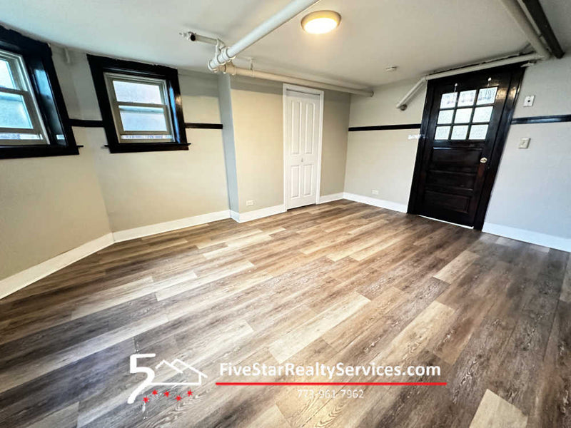 1 Bed 1 Bath  |  2738-GDN W Winnemac  |  Lincoln Square