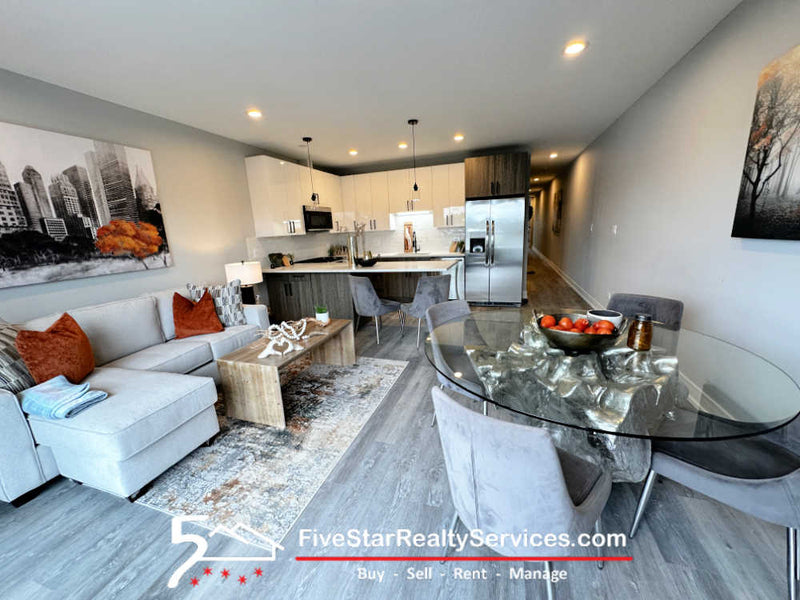 2 Bed 2 Bath  |  5418-3E W Belmont Ave.  |  Portage Park