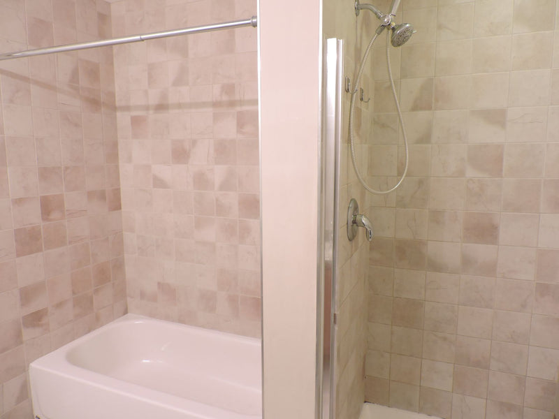 2 Bed 2 Bath  |  8255-404 Skokie Blvd  |   Skokie