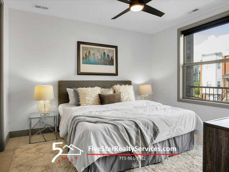 3 Bed 2 Bath  |  4235 S Champlain #2S  |  Bronzeville