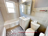 2 Bed 1 Bath  |  4900 Greenwood #2W  |  Skokie