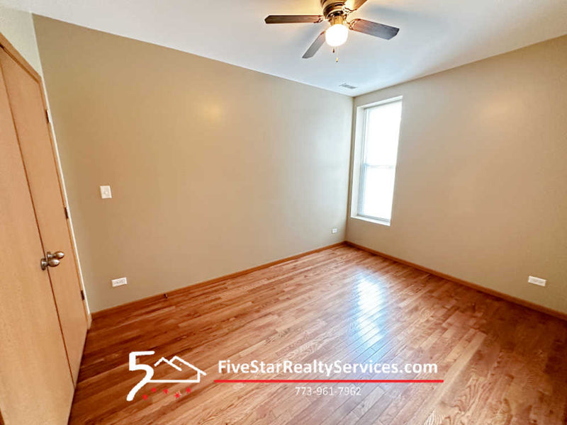 3 Bed 2 Bath  |  639 W Garfield #2  |  Engelwood