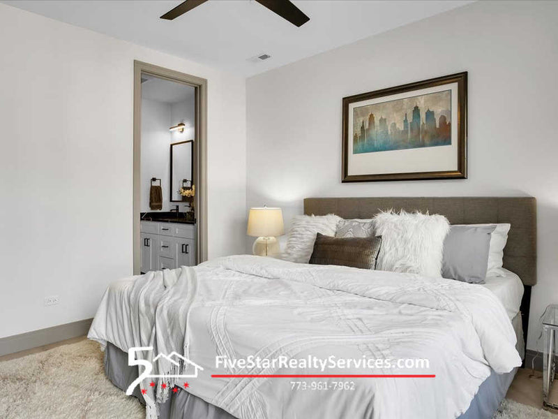 3 Bed 2 Bath  |  4235 S Champlain #2S  |  Bronzeville