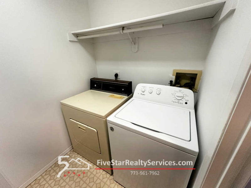 2 Bed 2 Bath  |  1330-C Brook St  |  St. Charles
