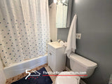 2 Bed 1 Bath  |  4201 N Sawyer #2  |  Irving Park