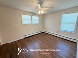 2 Bed 1 Bath  |  4900 Greenwood #2W  |  Skokie