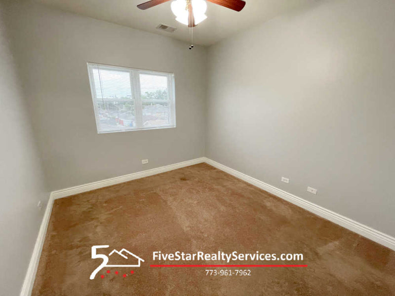 2 Bed 2 Bath  |  6112-F2 W Diversey  |  Belmont Cragin
