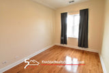 2 Bed 2 Bath  |  3705 N Kedzie #302  |  Irving Park