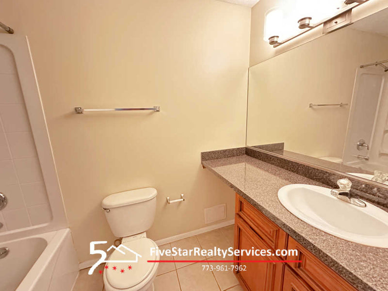 2 Bed 2 Bath  |  1350-L Brook St  |  St. Charles