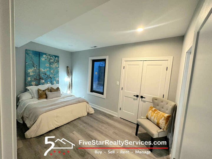 2 Bed 2 Bath  |  5418-3E W Belmont Ave.  |  Portage Park