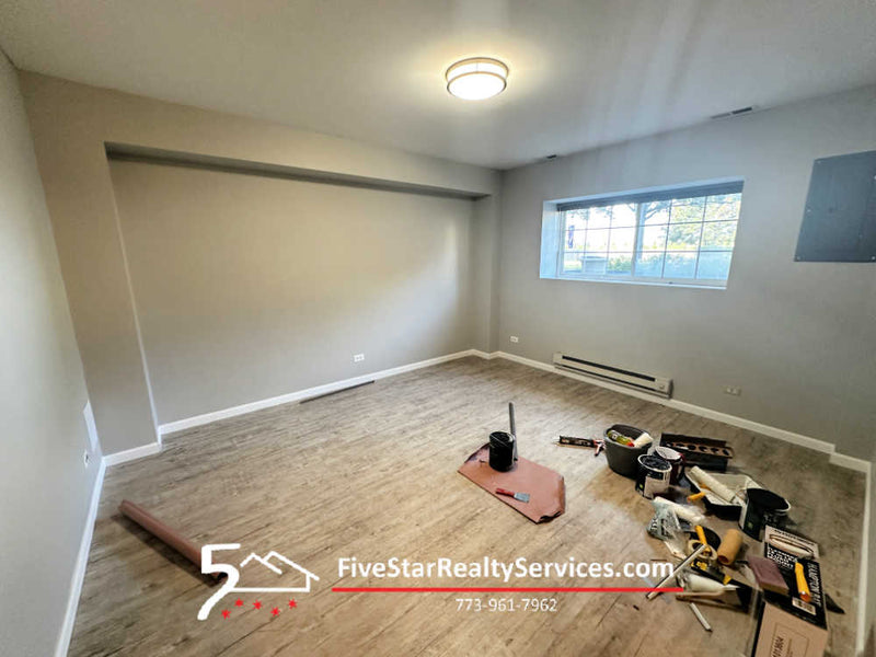 3 Bed 2.5 Bath + BONUS Rm  |  924 Clover Ln  |  Pingree Grove