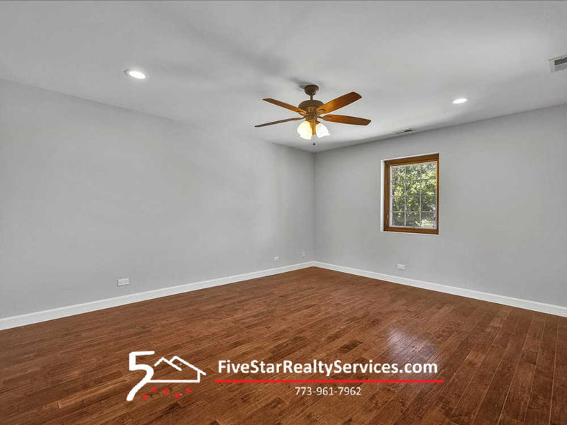 5 Bed 5 1/2 Bath  |  7439 W Lunt  |   Edison Park