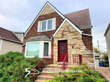 2 Bed 1 Bath  |  5621 W Windsor #2  |  Portage Park