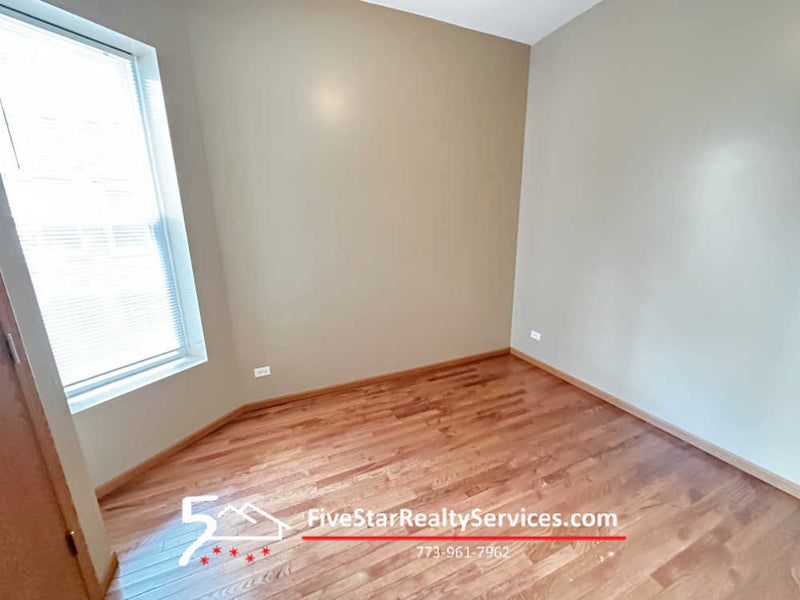 3 Bed 2 Bath  |  639 W Garfield #2  |  Engelwood
