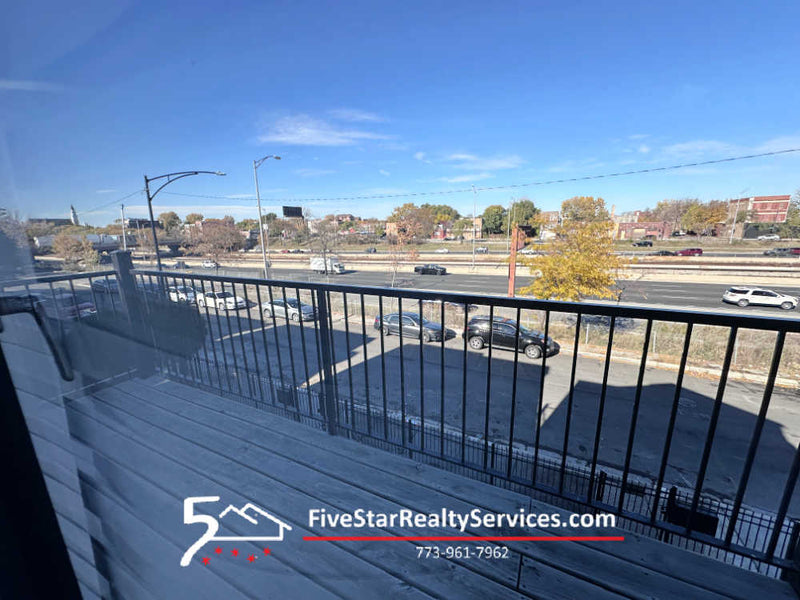 FULLY FURNISHED 3/2  |  2711 W Congress  |  Medical District
