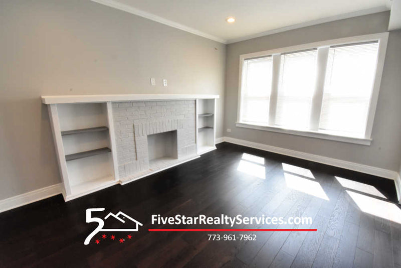 2 Bed 1 Bath  |  4205-2 N Pulaski  |  Irving Park