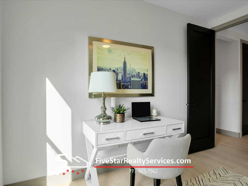 3 Bed 2 Bath  |  4235 S Champlain #2S  |  Bronzeville