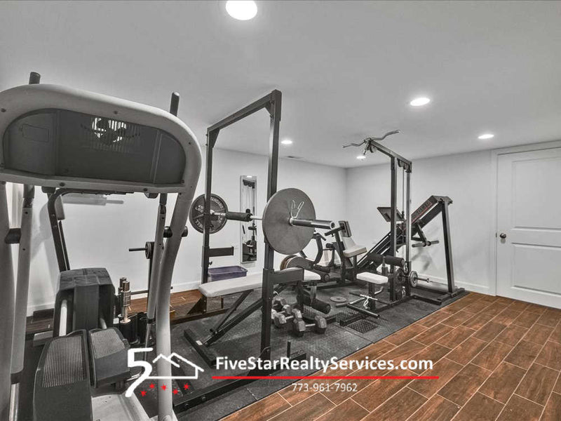 5 Bed 5 1/2 Bath  |  7439 W Lunt  |   Edison Park